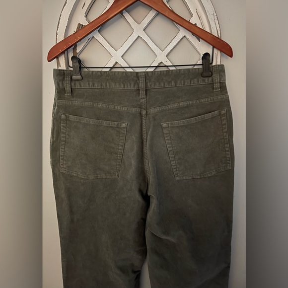 LL Bean Natural Fit Corduroy Pants In Green/Gray Size 32 x 32 - Picture 4 of 15